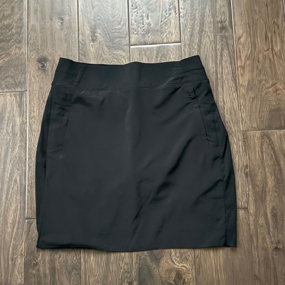 Athleta Skort Women4 Black Excellent Activewear Golf/Tennis Hiking Zipper Pocket